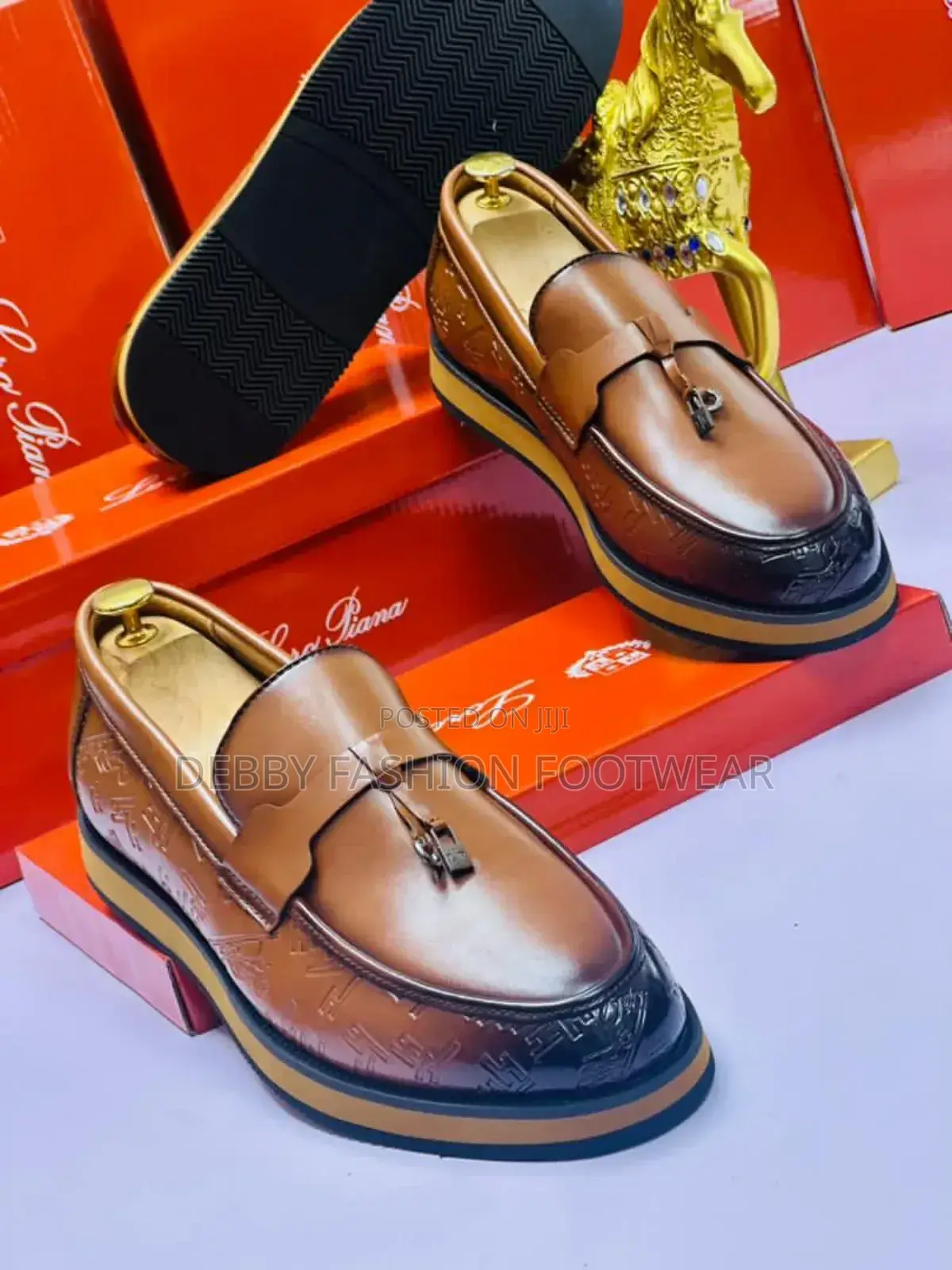 Experience Elegance With Loro Piana Men’S Footwear