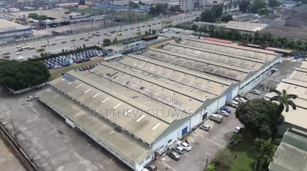 For Sale a Large Property With 4 Various Types of Warehouses