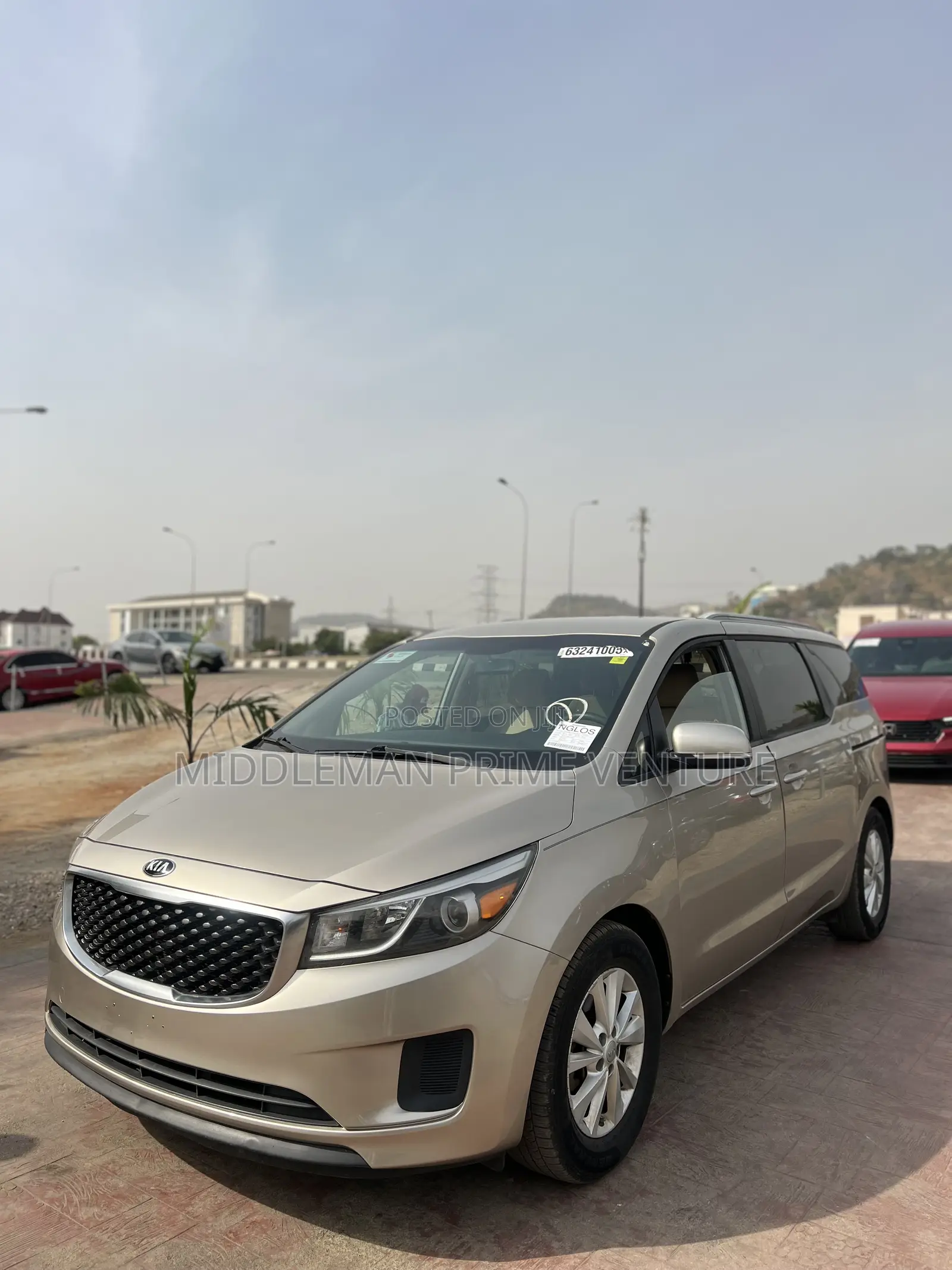 Kia Sedona 2015 Gold