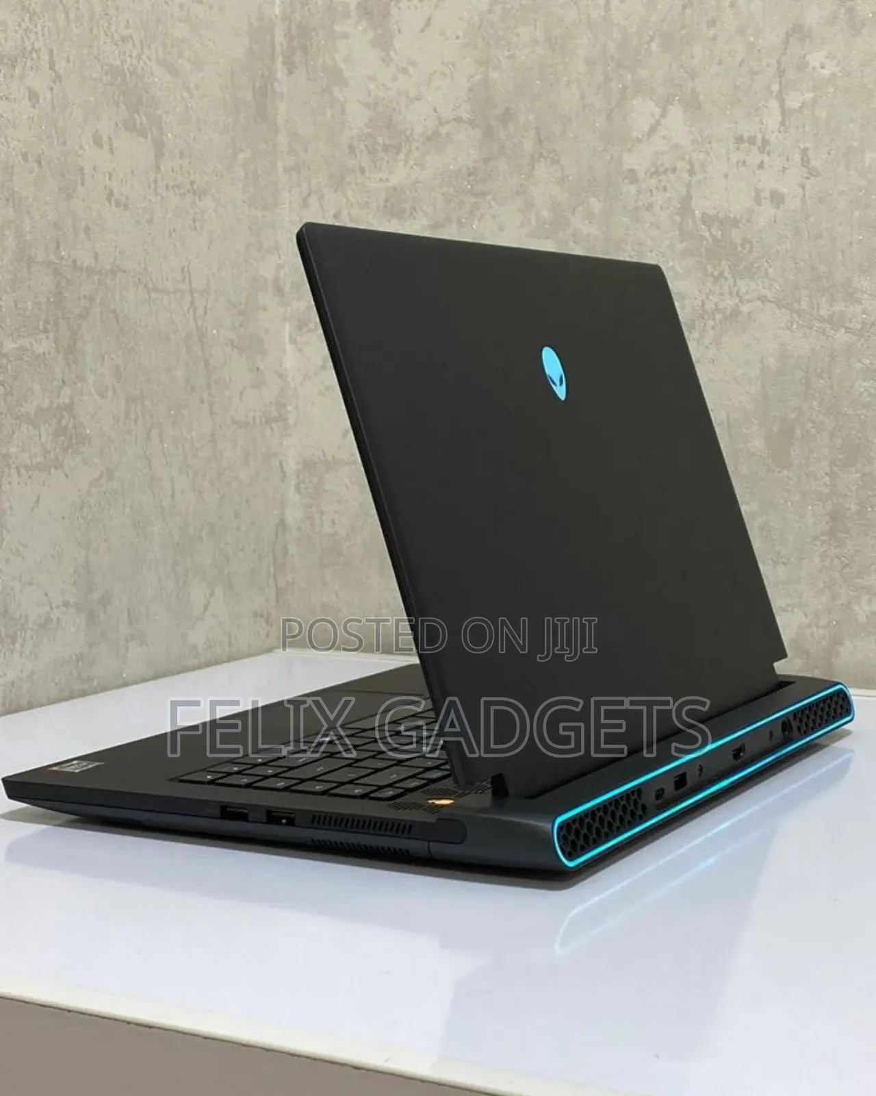 Laptop Dell Allienware M18 R1 16GB Intel Core I9 SSD 1T