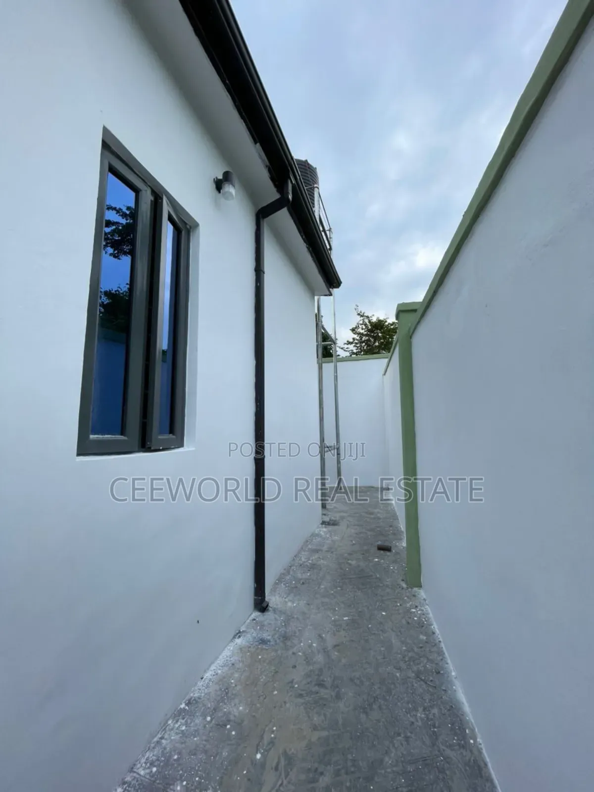 4bdrm Bungalow in Abdulsalam Estate, for sale