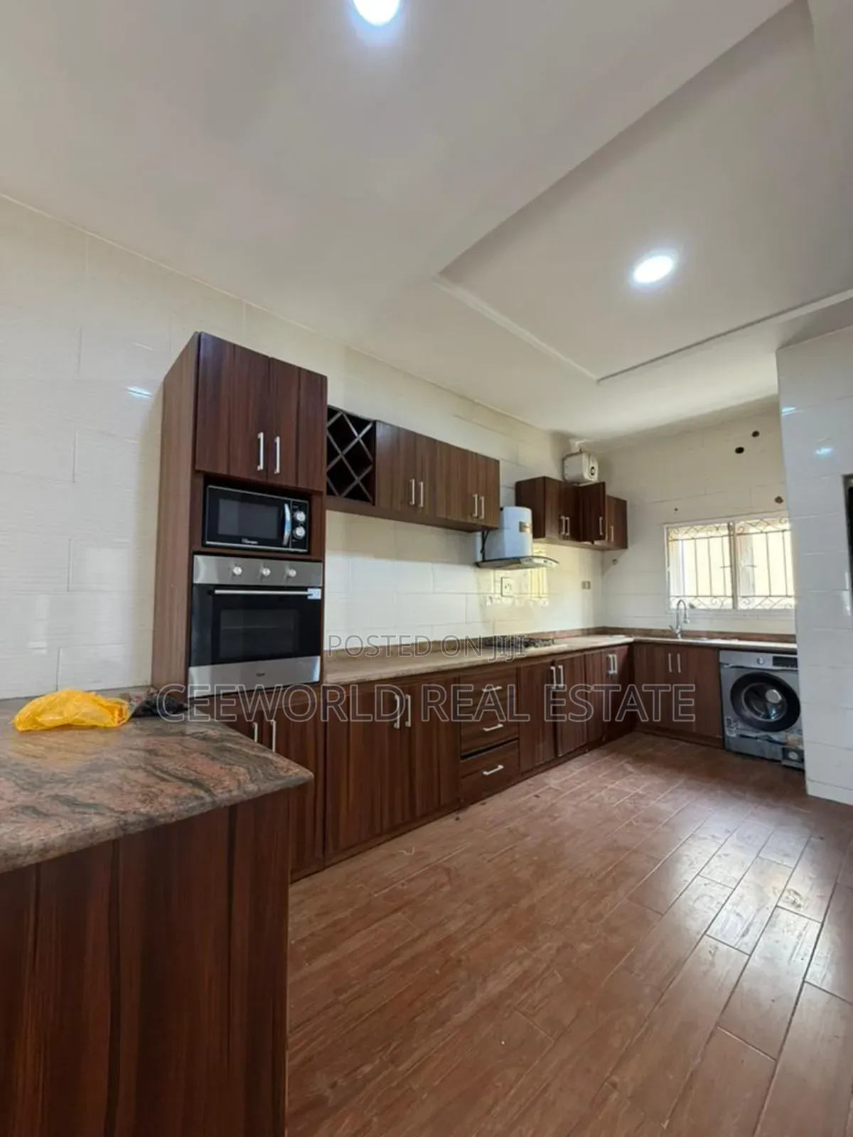 4bdrm Duplex in Kolapo Ishola Gra, Akobo for sale