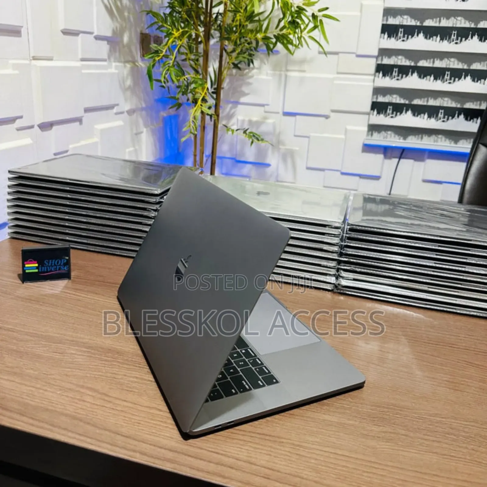 Laptop Apple MacBook Pro 2019 16GB Intel Core i9 SSD 1T