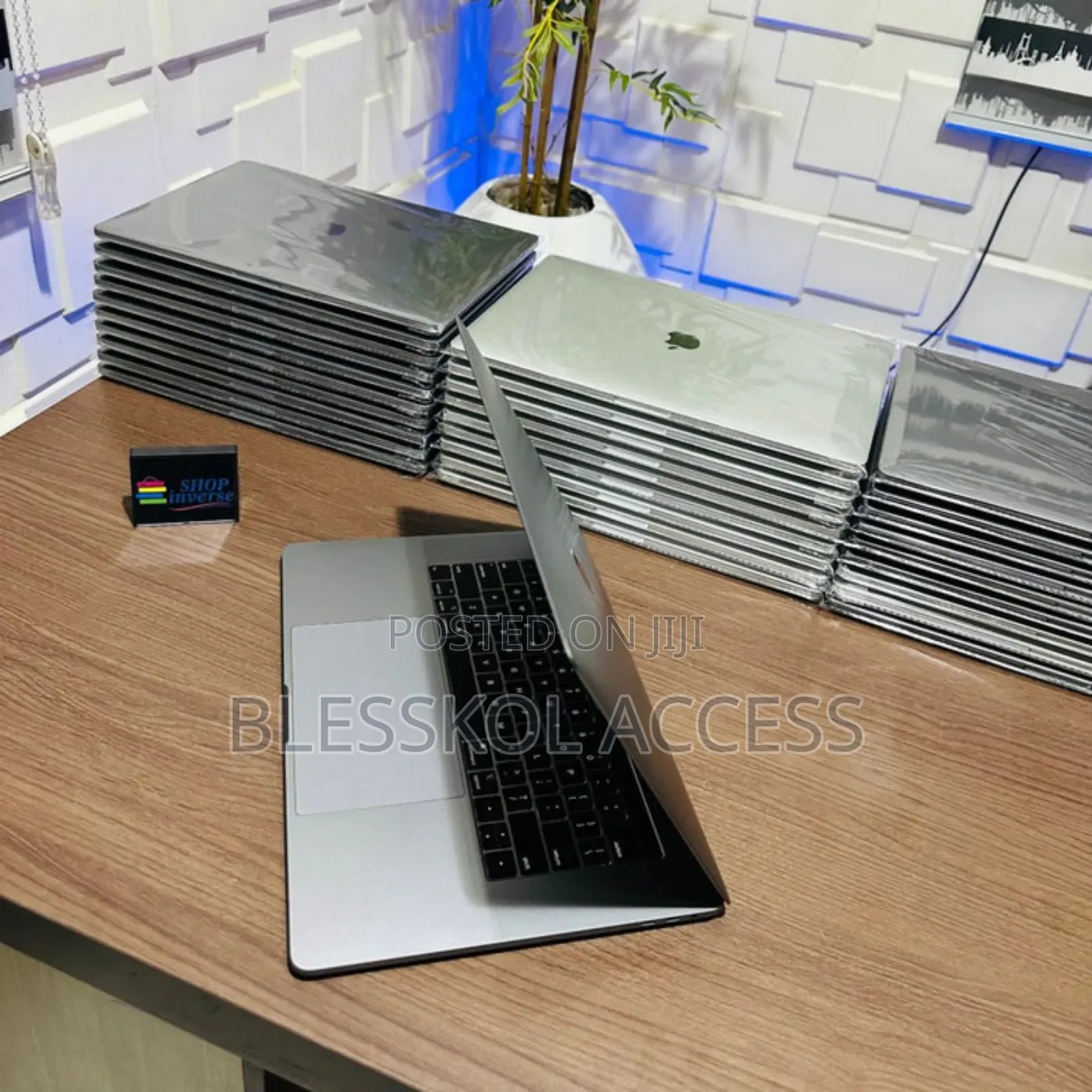 Laptop Apple MacBook Pro 2019 16GB Intel Core i9 SSD 1T