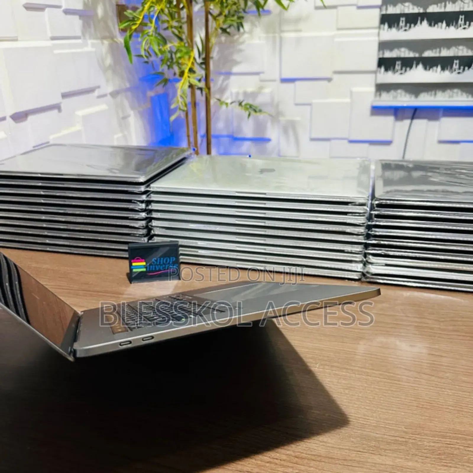 Laptop Apple MacBook Pro 2019 16GB Intel Core i9 SSD 1T