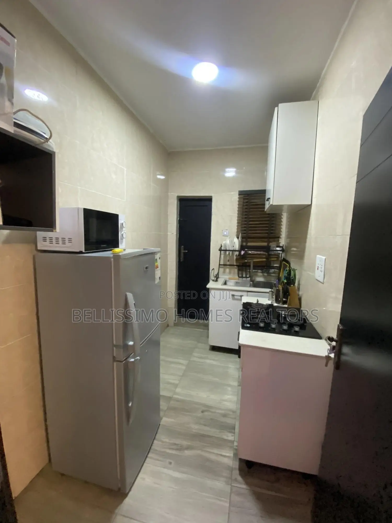 2bdrm Block of Flats in Lekki Phase 1 for sale