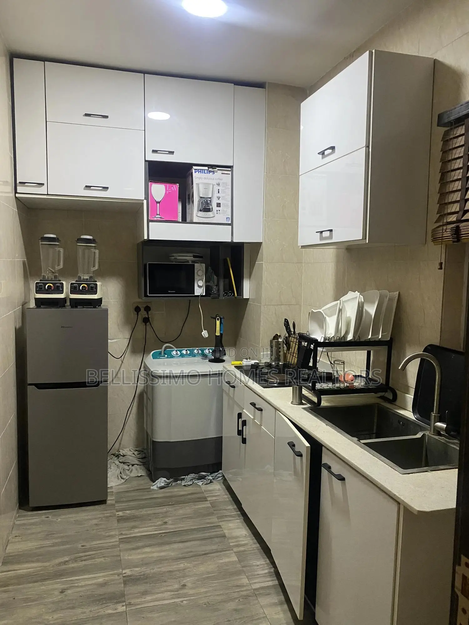 2bdrm Block of Flats in Lekki Phase 1 for sale