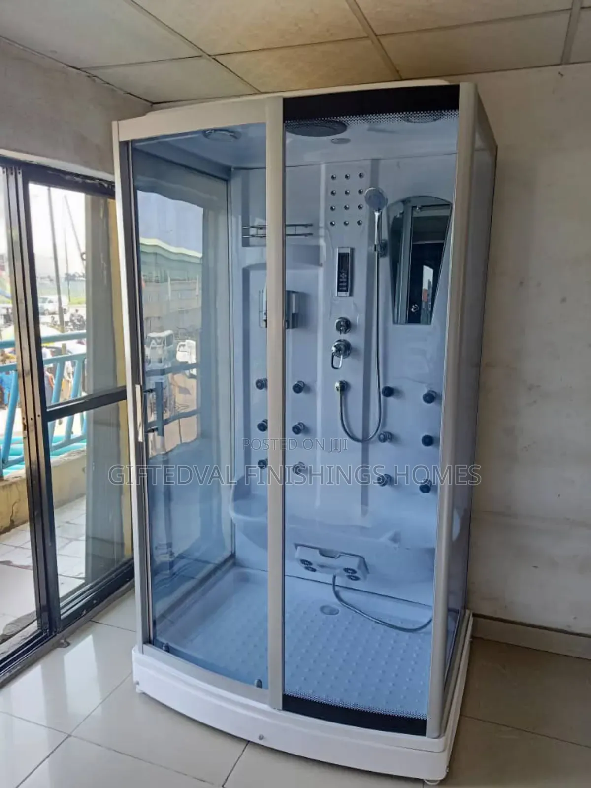 High-Quality Fiber Back 90cm by 120cm Shower Room