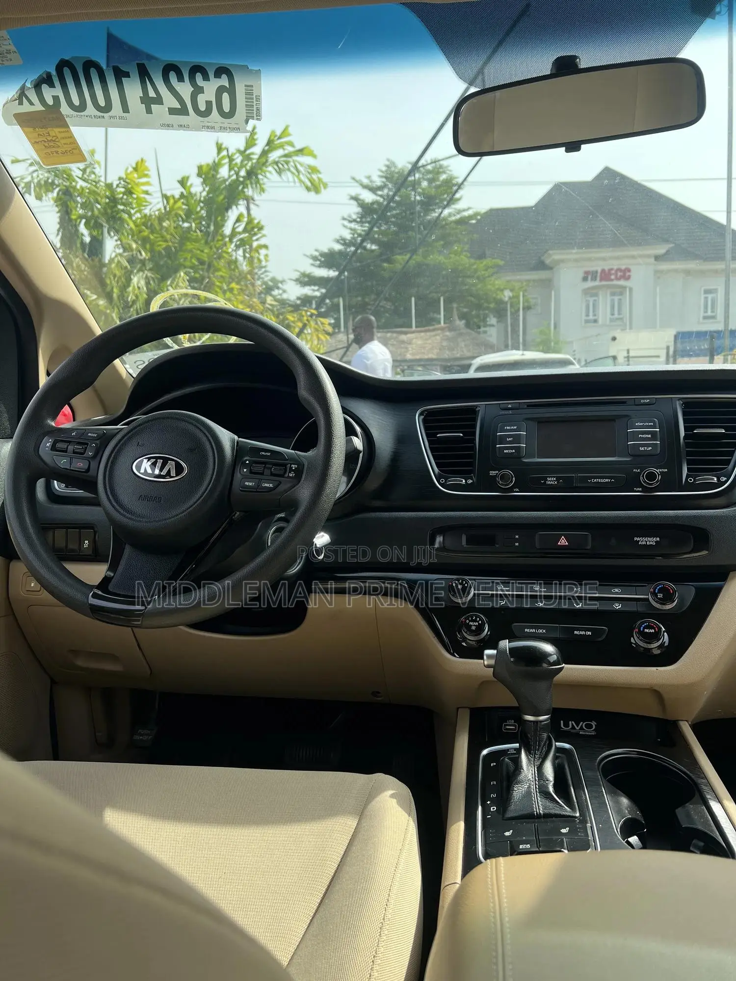 Kia Sedona 2015 Gold