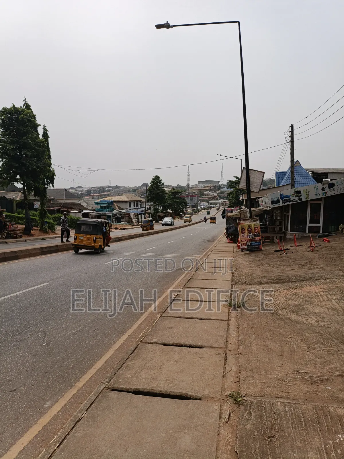 Furnished 7bdrm Block of Flats in Alakuko for sale