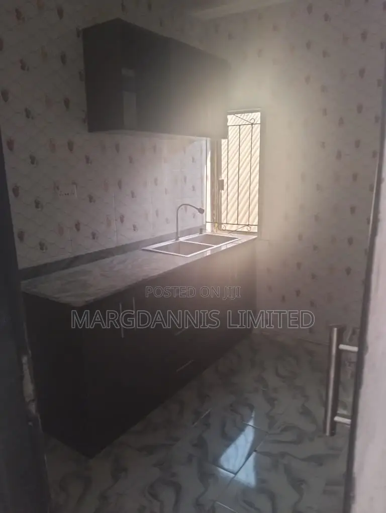 Furnished 2bdrm Block of Flats in Igbe, Igbogbo for sale