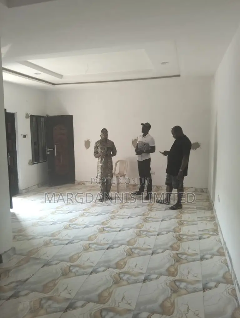 Furnished 2bdrm Block of Flats in Igbe, Igbogbo for sale
