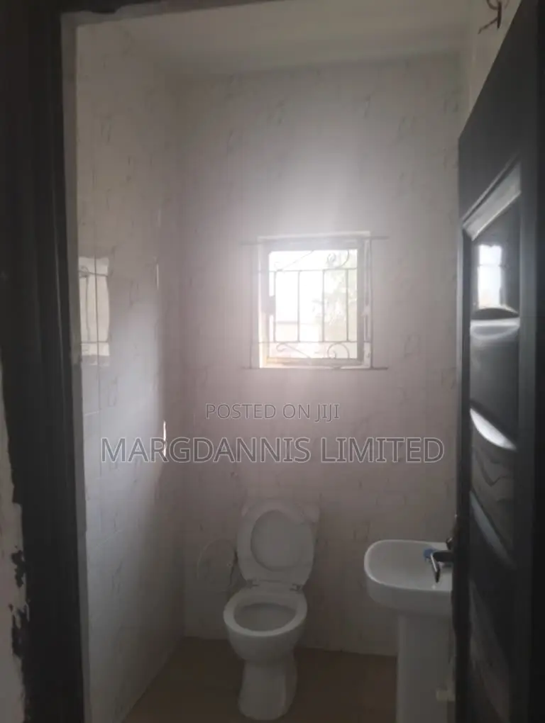 Furnished 2bdrm Block of Flats in Igbe, Igbogbo for sale