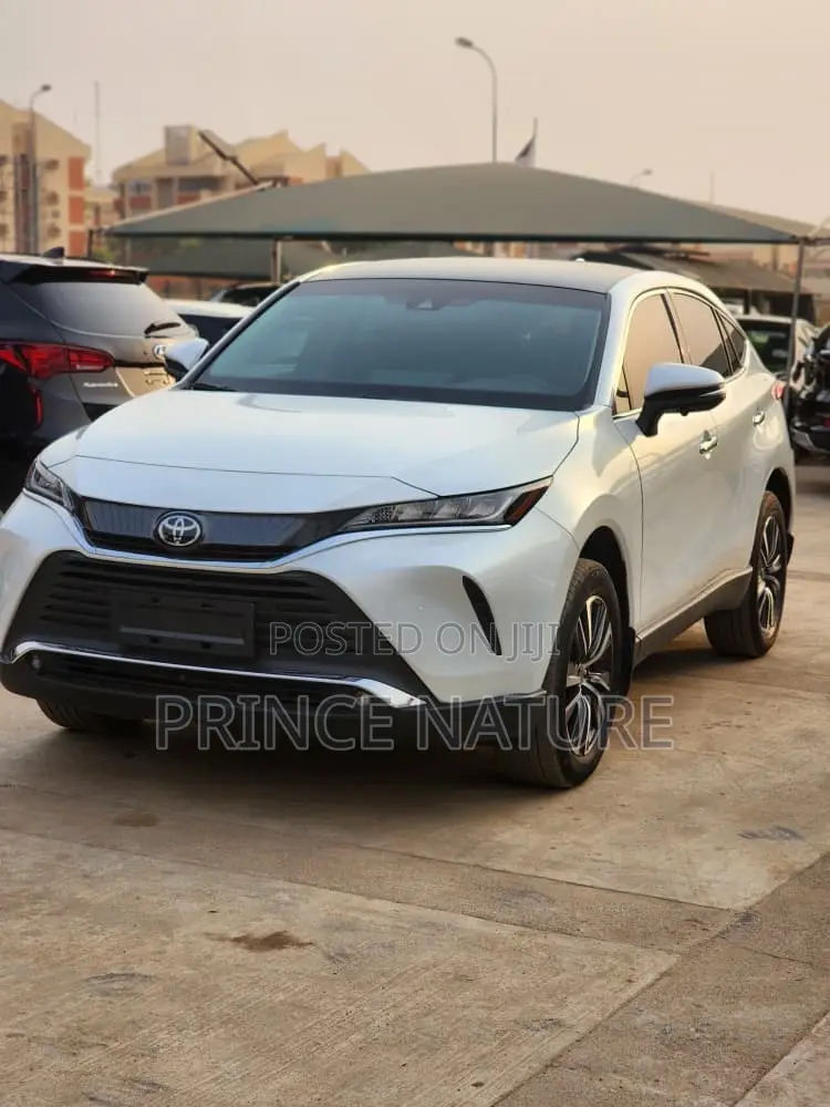 Toyota Venza XLE AWD 2023 White