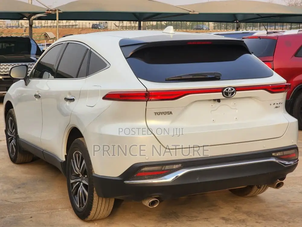 Toyota Venza XLE AWD 2023 White