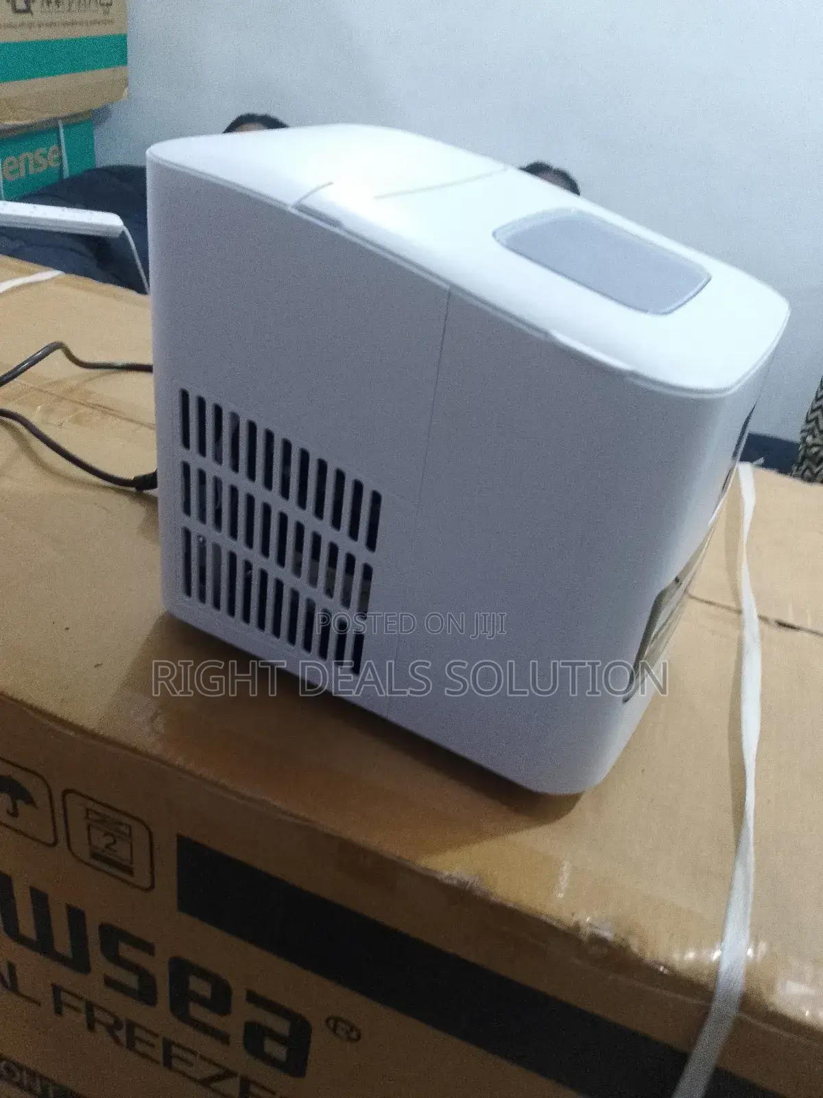 Hisense 12kg Smart Ice Maker: Efficient, Quiet, and Always Ready