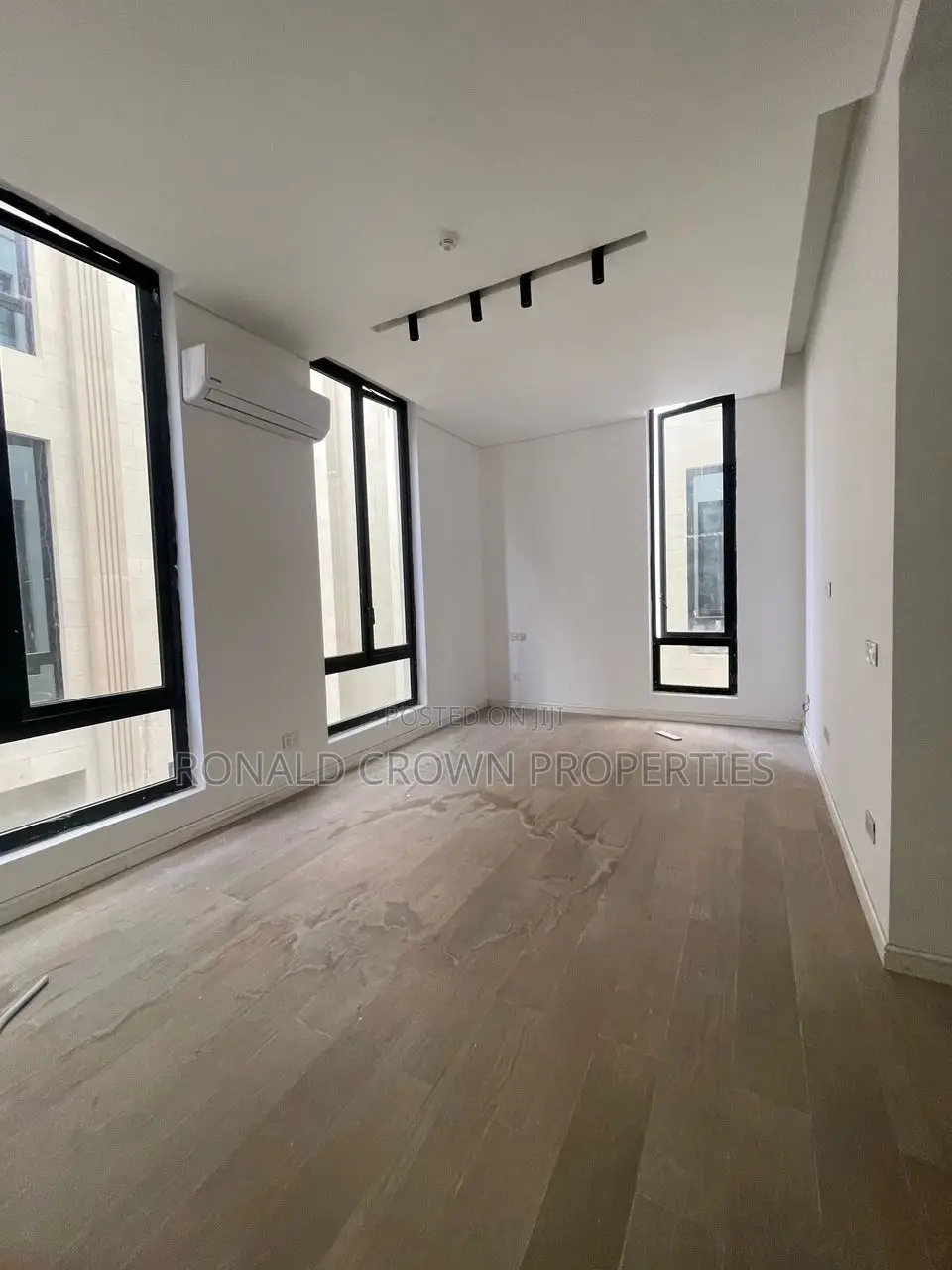 5bdrm Duplex in Old Ikoyi for sale