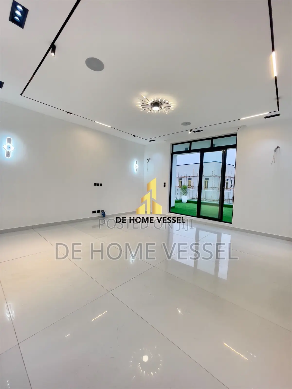 5bdrm Duplex in Osapa, Lekki for sale