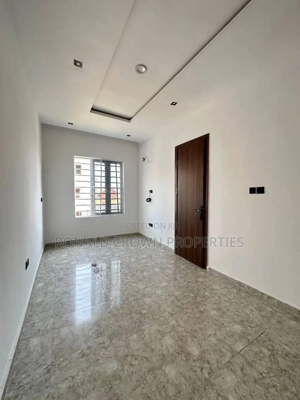 4bdrm Duplex in Ikate for sale