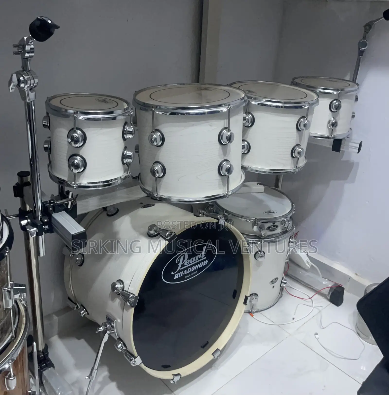 Pearl Roadshow 7 Sets With Rack With Pearl Cymbals