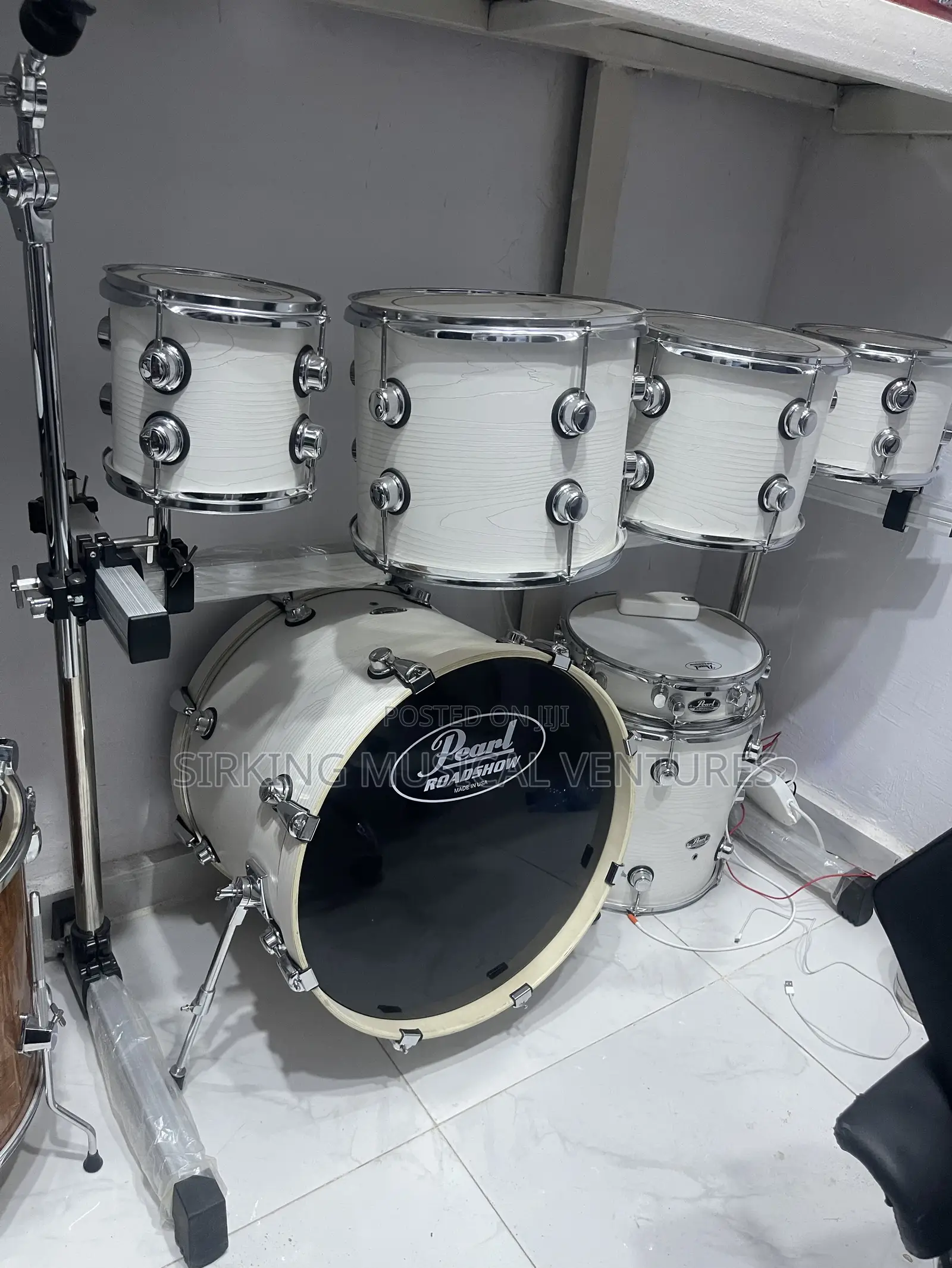 Pearl Roadshow 7 Sets With Rack With Pearl Cymbals