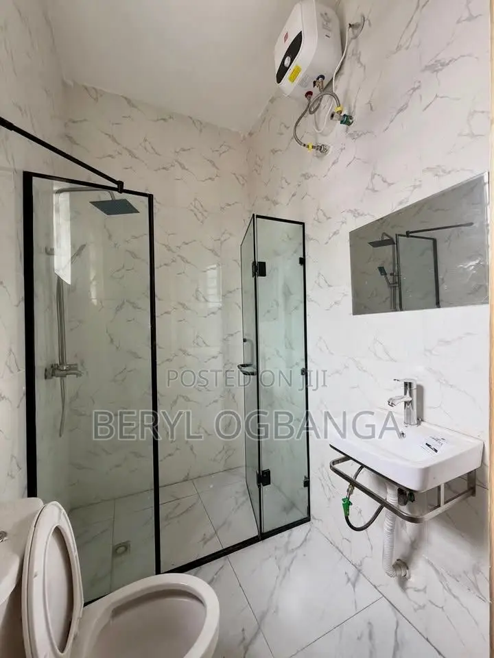 4bdrm Duplex in Lekki Phase 2 for rent
