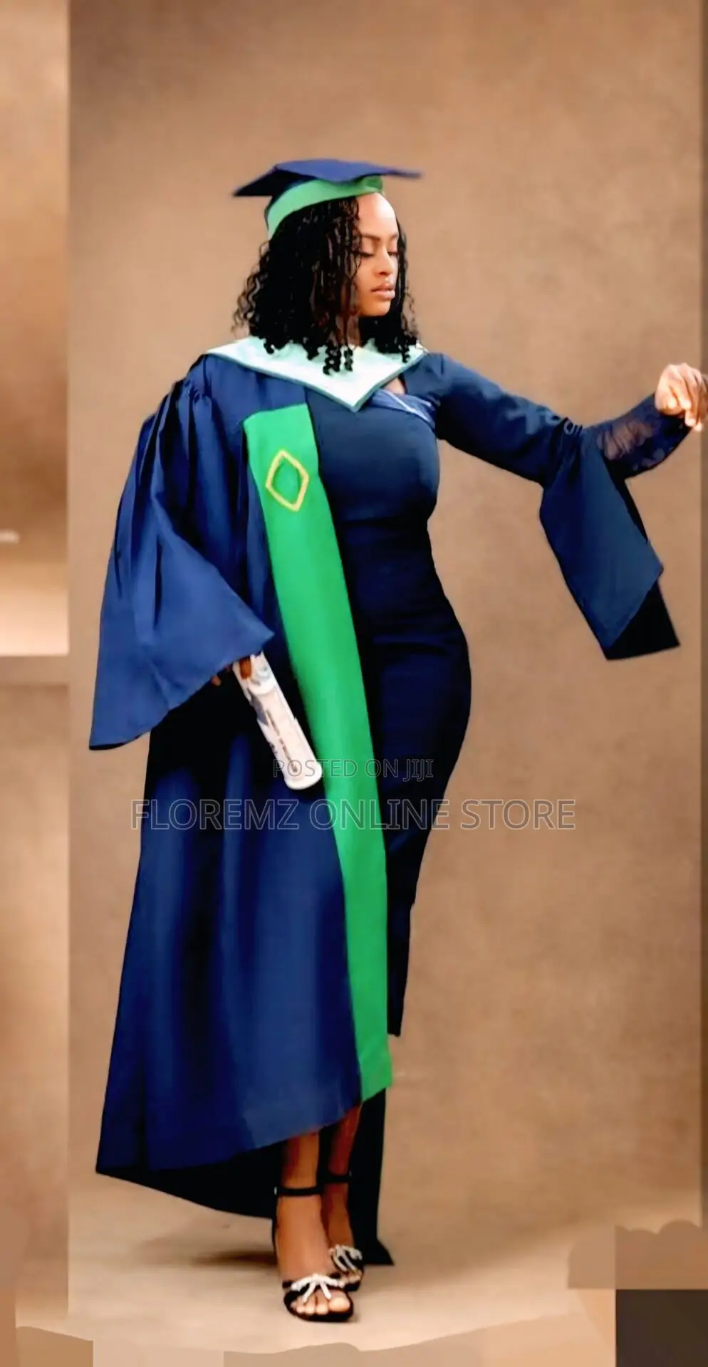 Tasued Convocation / Graduation Gown for Rent