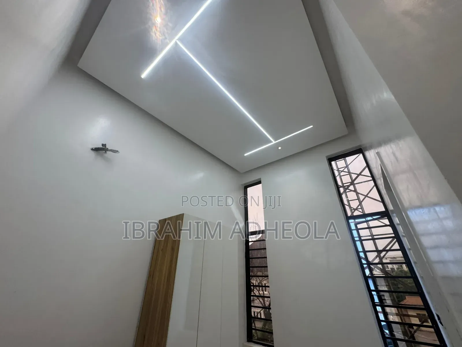 3bdrm Apartment in Lekki Phase1 for sale