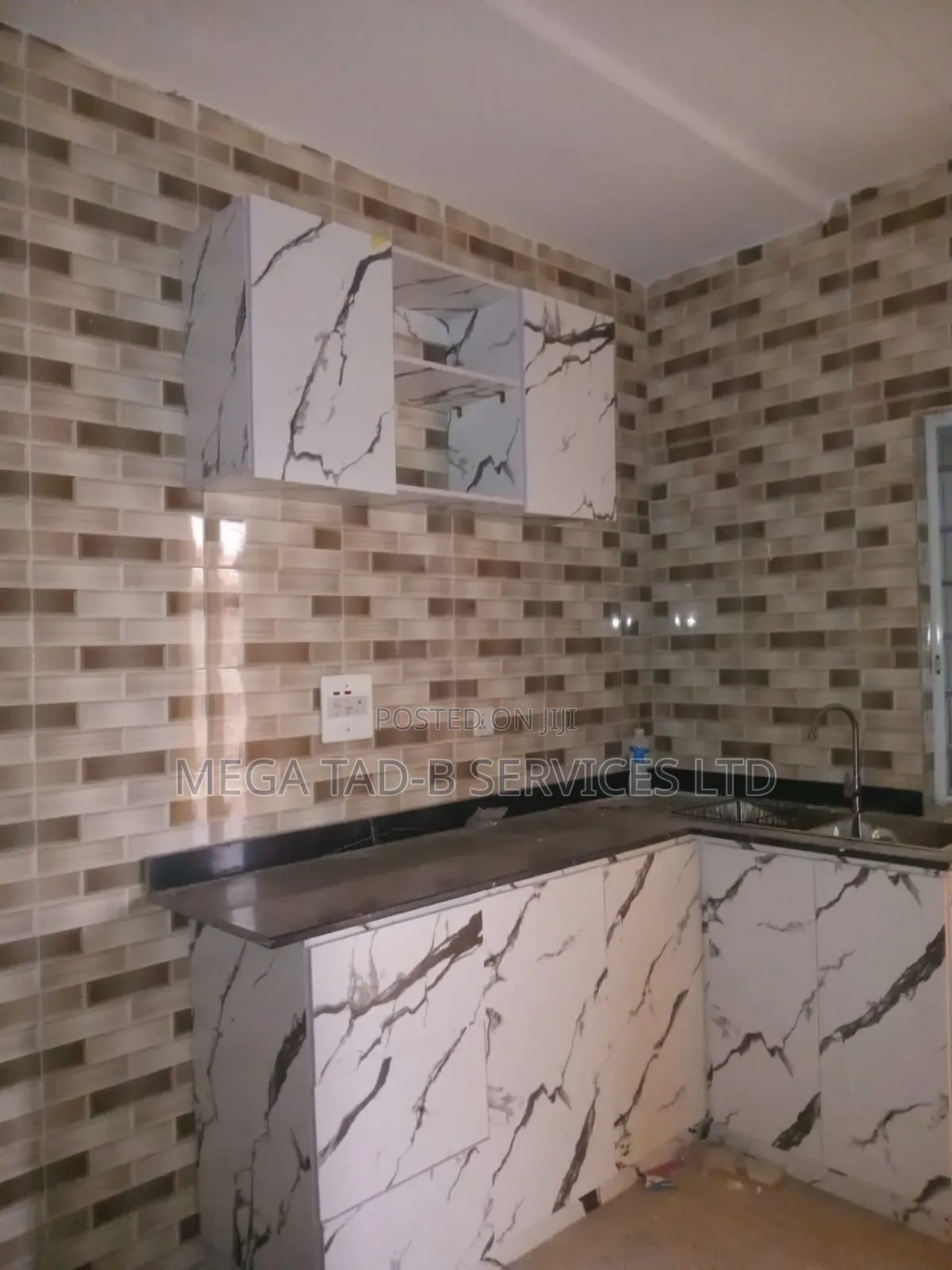 2bdrm Block of Flats in Behind Mfm Prayer for rent
