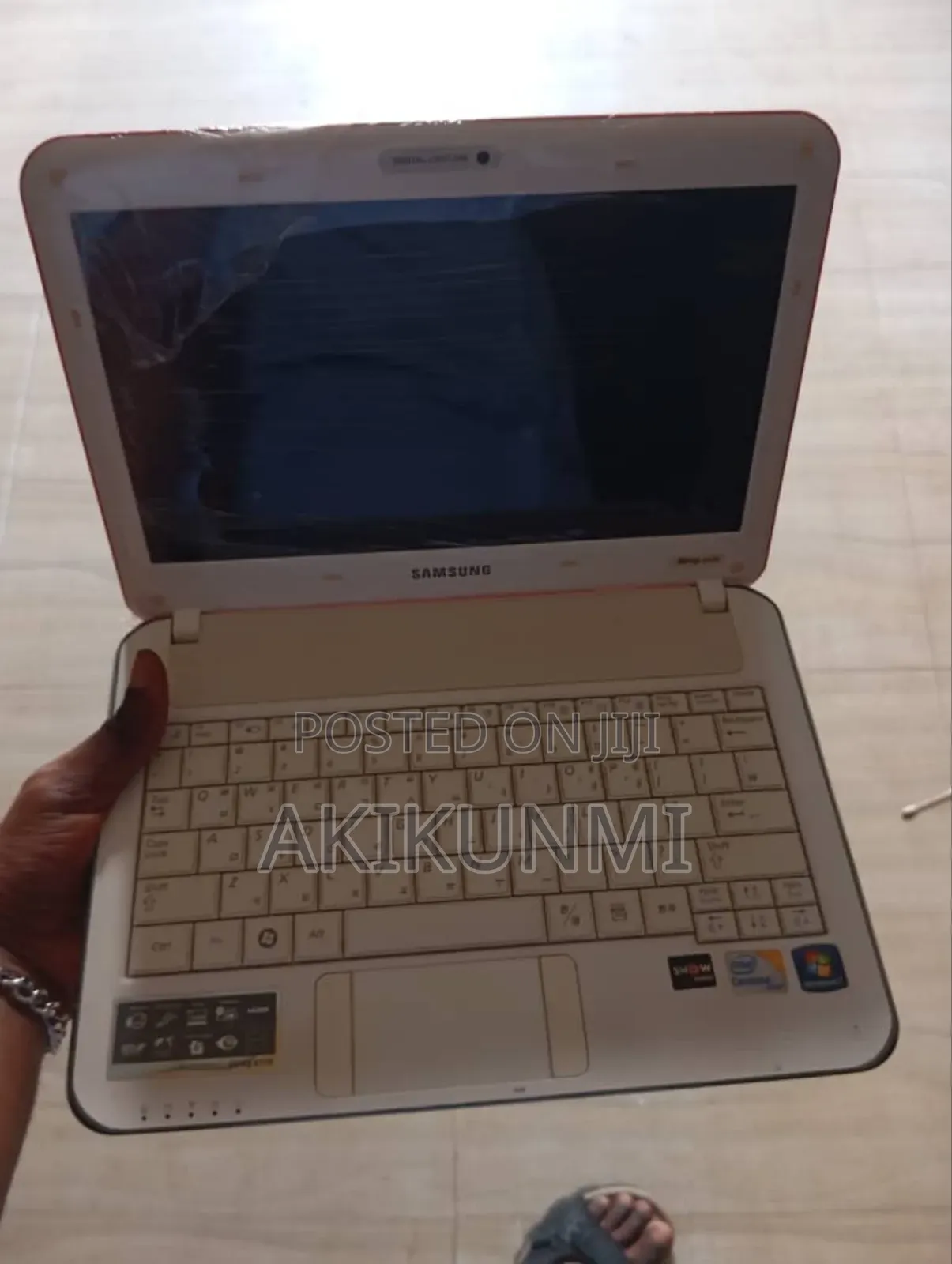 Laptop Samsung Galaxy Book 2 4GB Intel Core I3 HDD 320GB