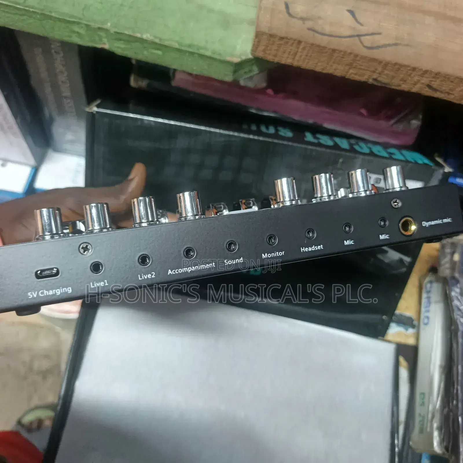 Professional Portable Bluetooth K1live Soundcard.