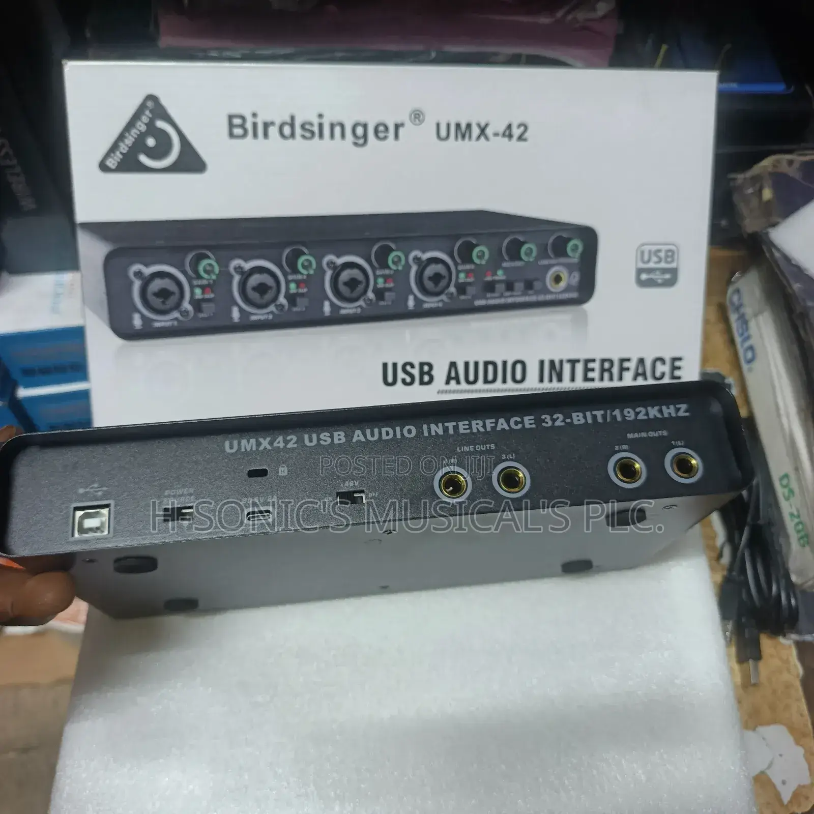 Birdsinger Umx-42 Live Soundcard.