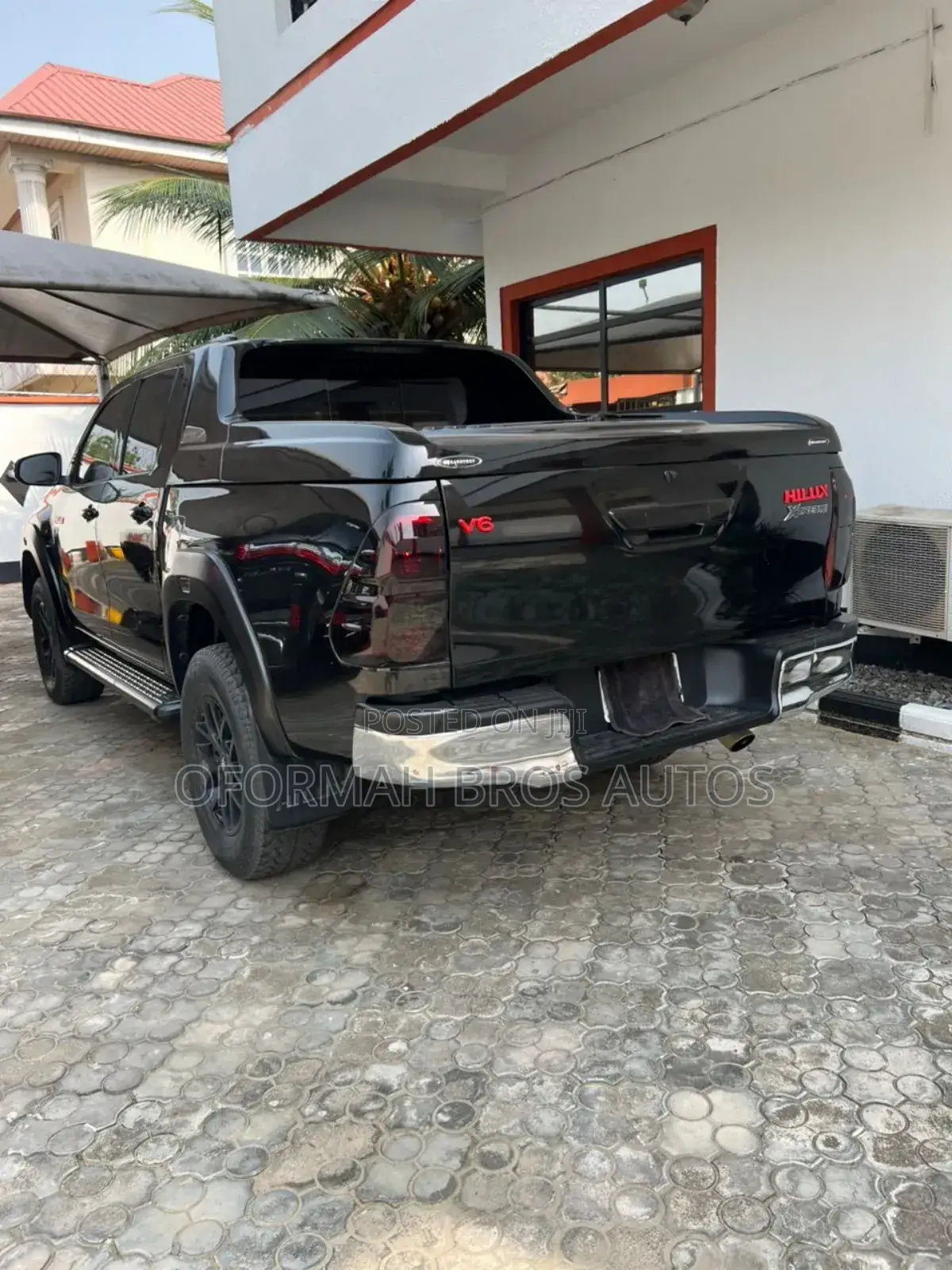 Toyota Hilux Revo Double Cab Petrol 2.7 AWD 2020 Black
