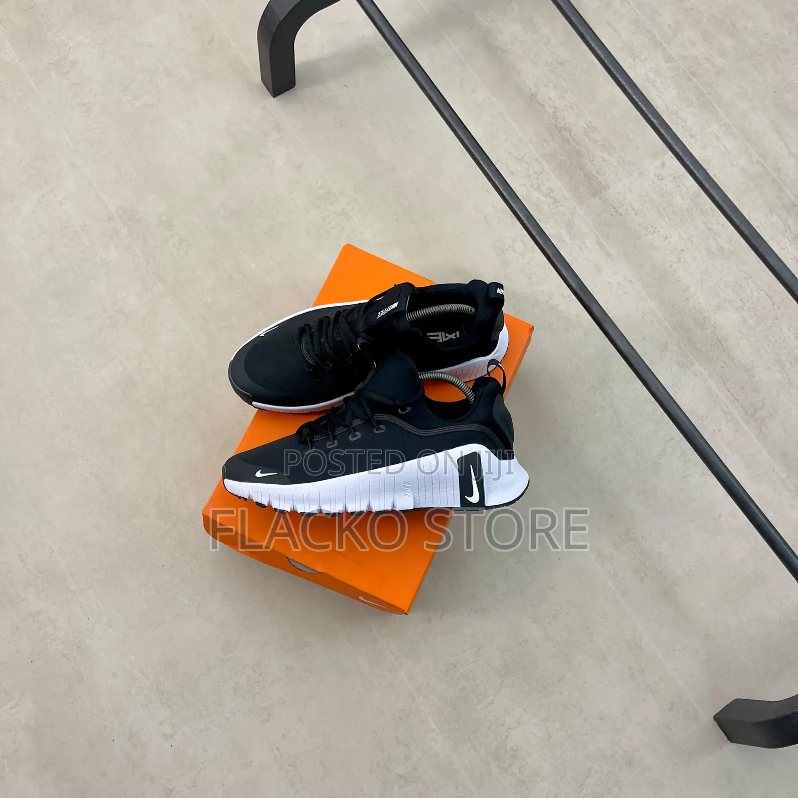 Original Nike Free Metcon 6 Sneakers