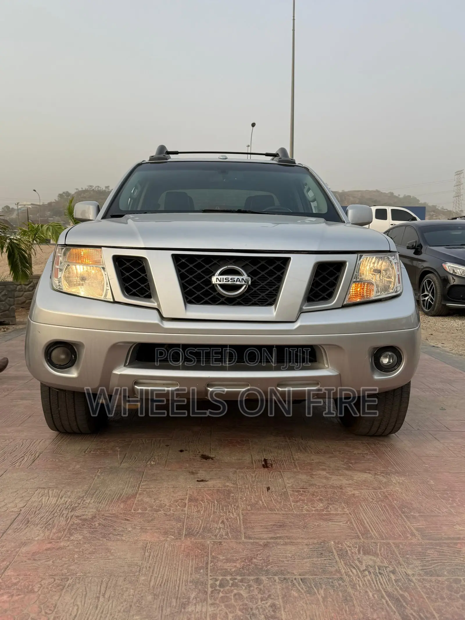 Nissan Frontier 2012 Silver