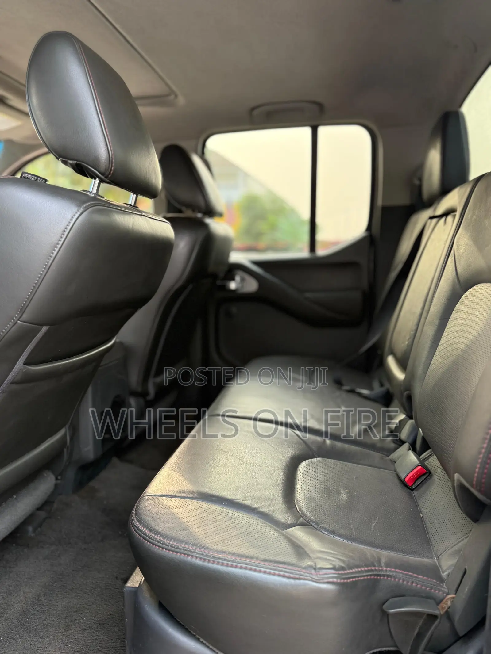 Nissan Frontier 2012 Silver