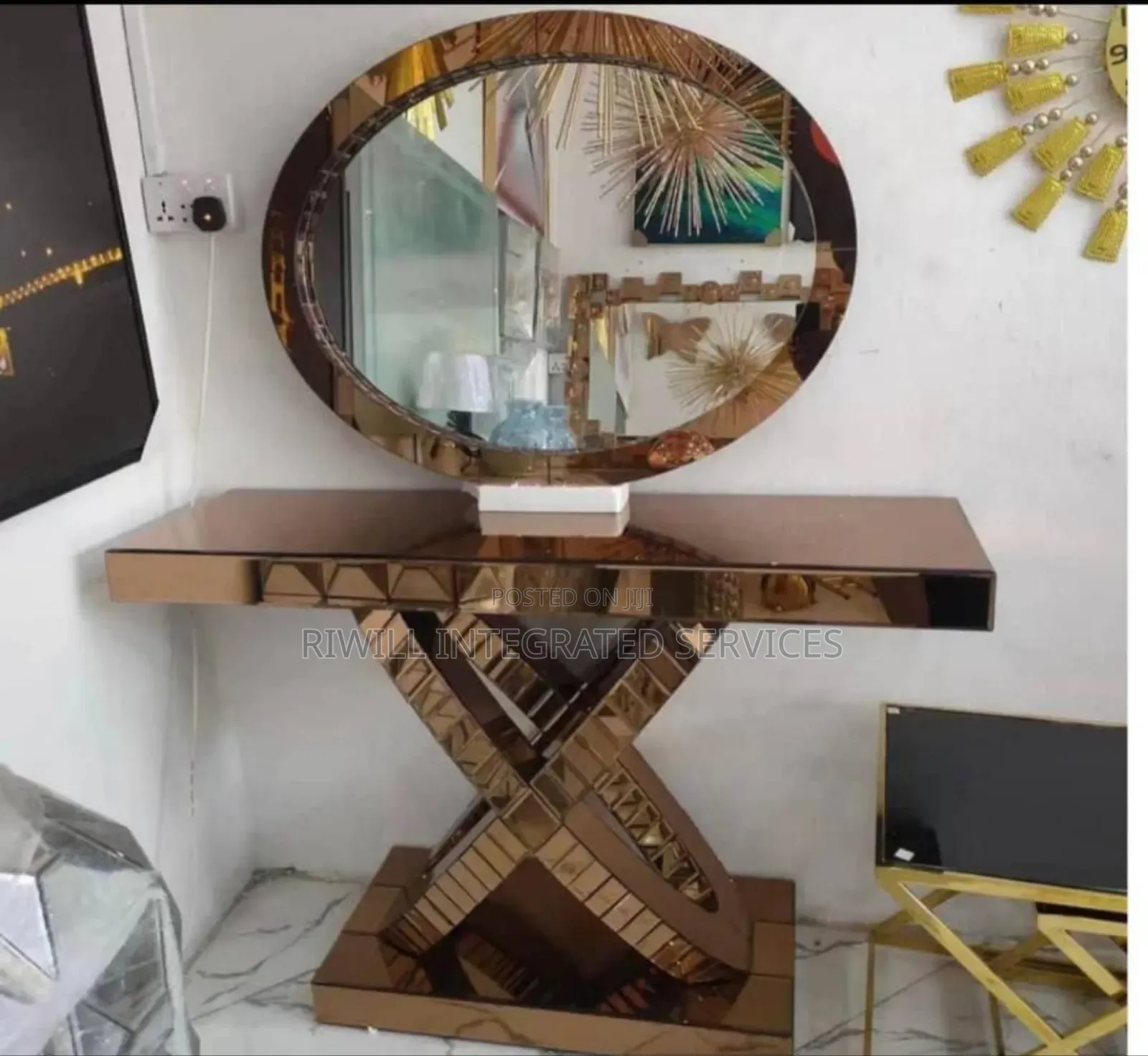 Console Dress Mirror Set