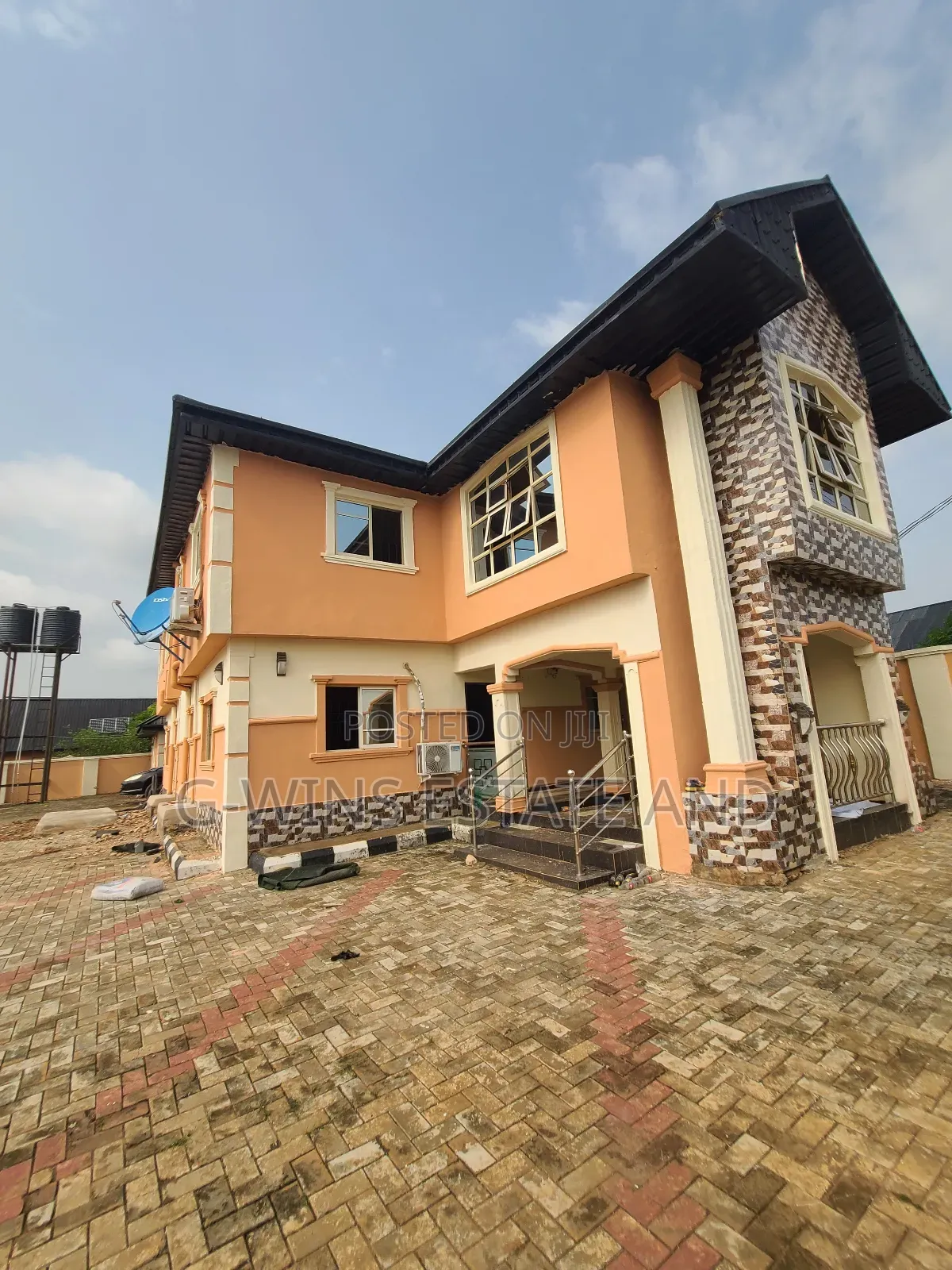 6bdrm Duplex in Ulemon Airport Road, Benin City for rent