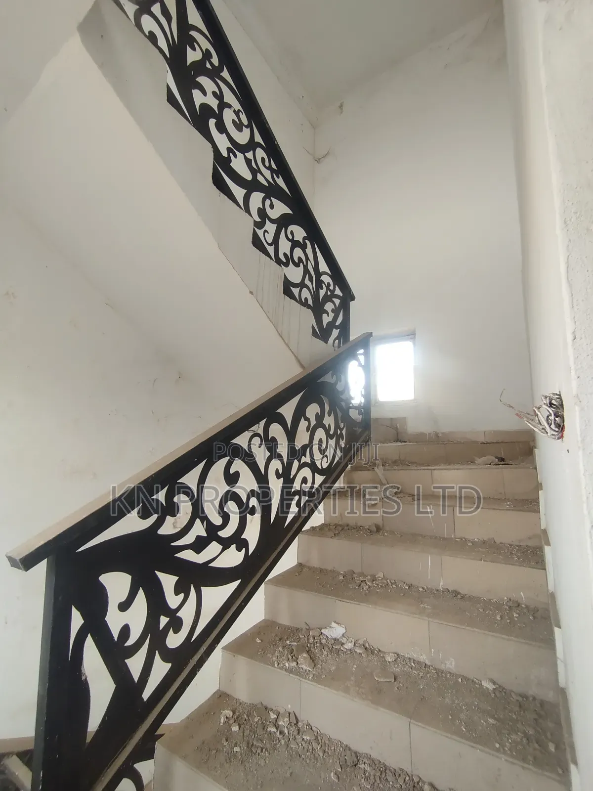For Sale 2 Storey Plaza