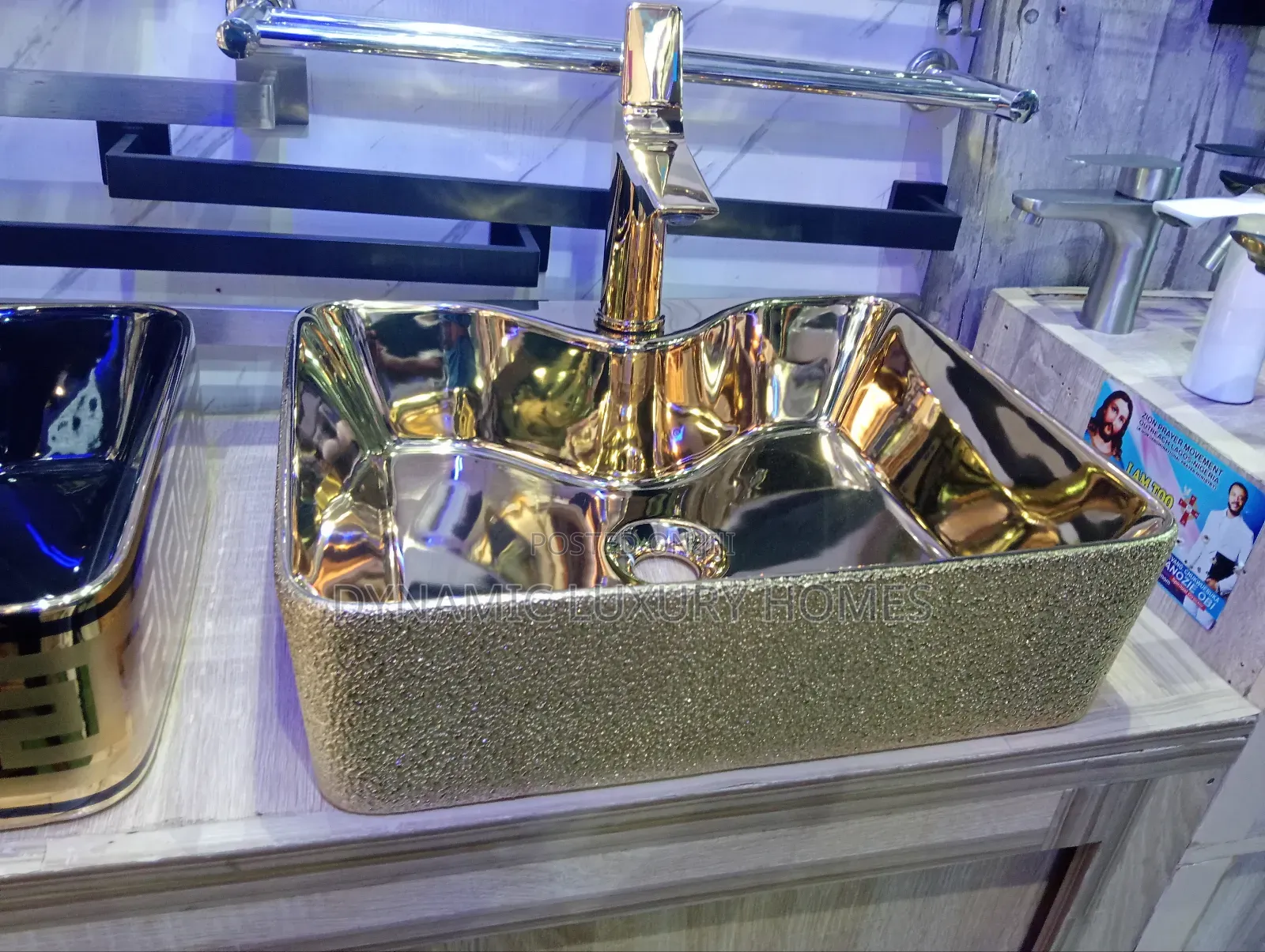 Quality Gold Countertop Wash Hand Basin