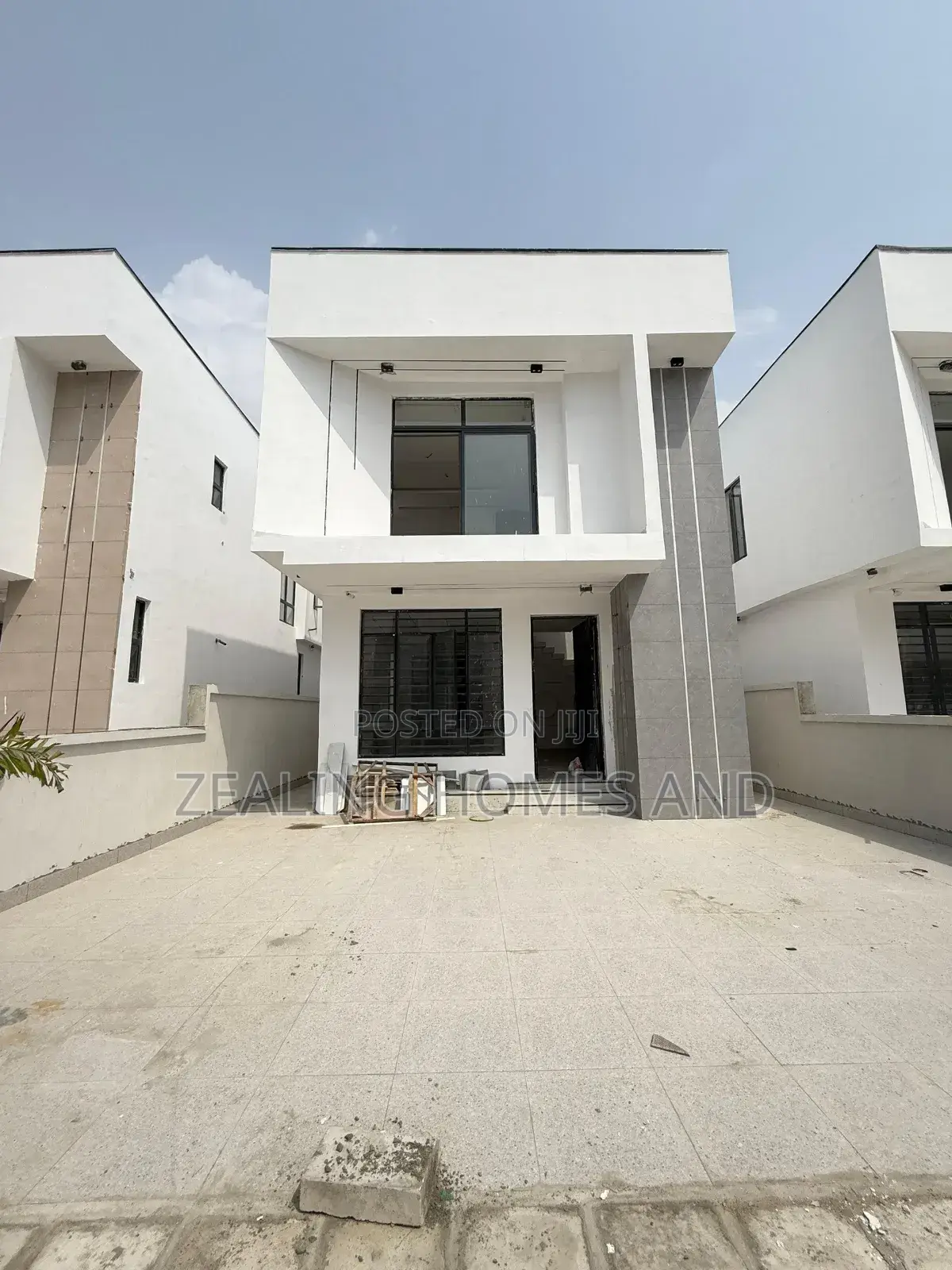 Furnished 4bdrm Duplex in Ikota Estate Lekki for sale