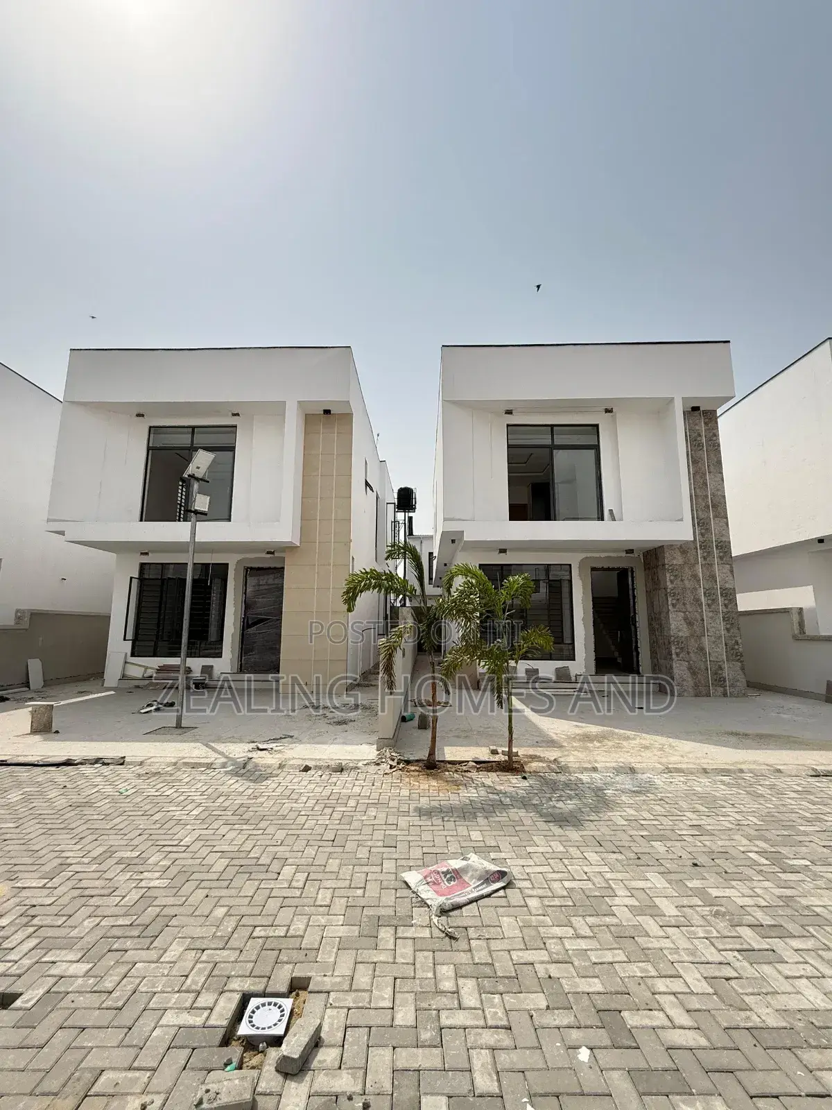 Furnished 4bdrm Duplex in Ikota Estate Lekki for sale