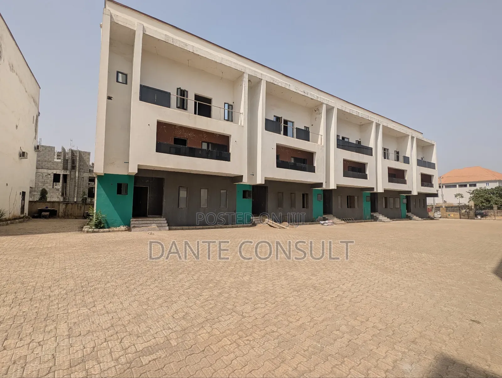 4bdrm Townhouse / Terrace in Galadimawa for rent