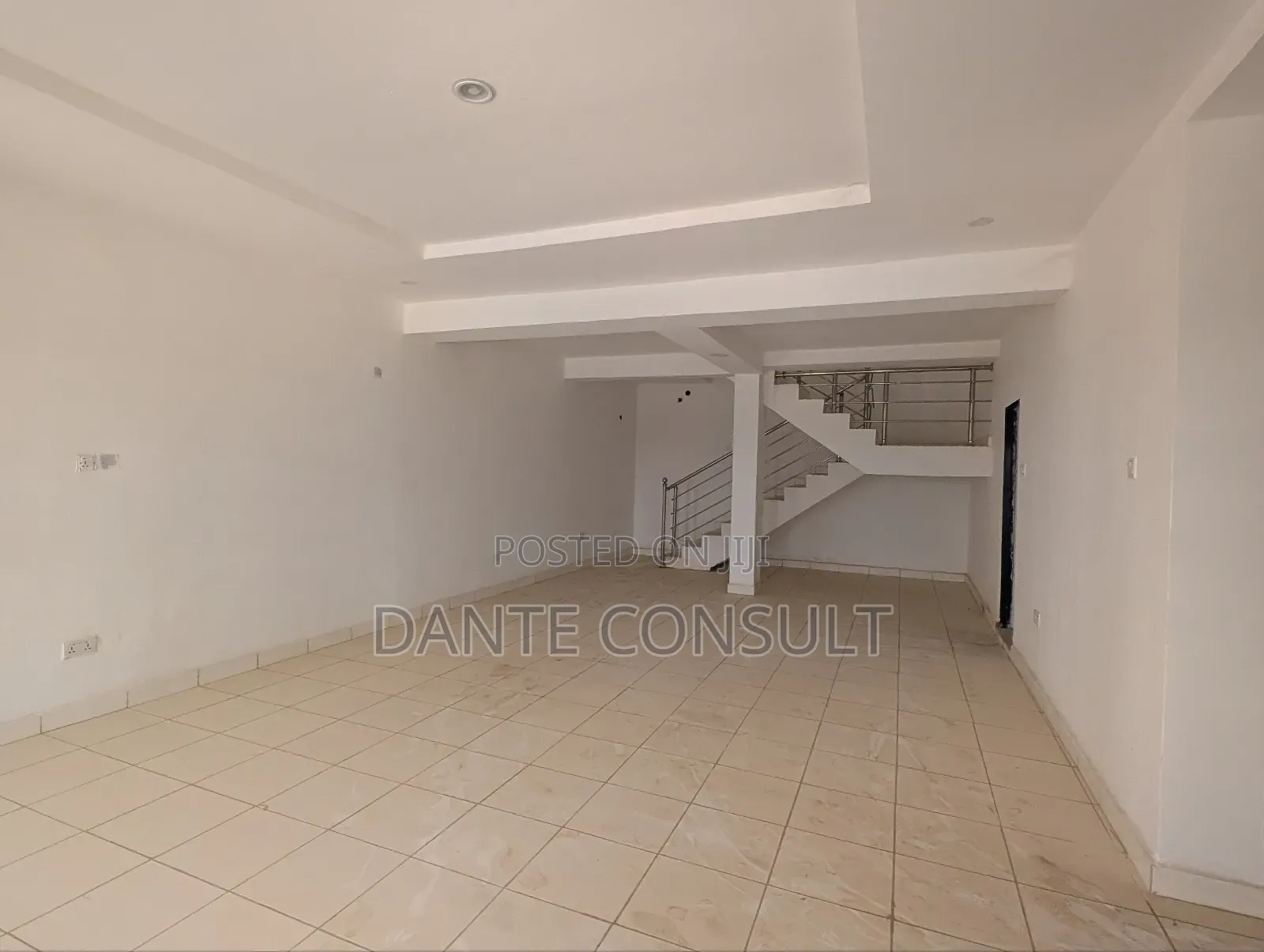 4bdrm Townhouse / Terrace in Galadimawa for rent