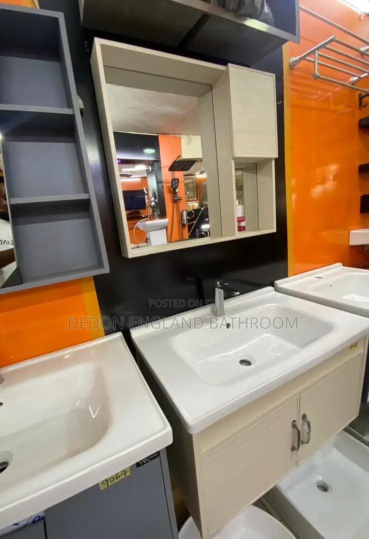 80cm Suspended Cabinet With Shelf Mirror