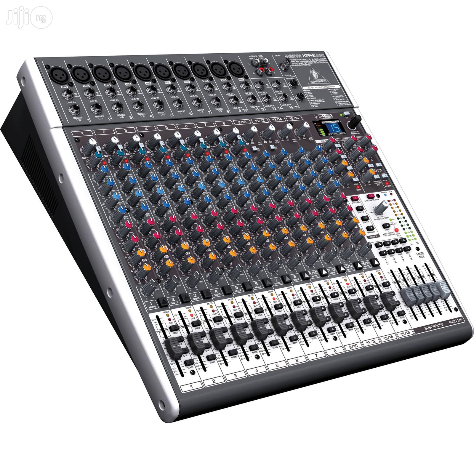 Behringer Xenyx 2442 USB(16 Channel)