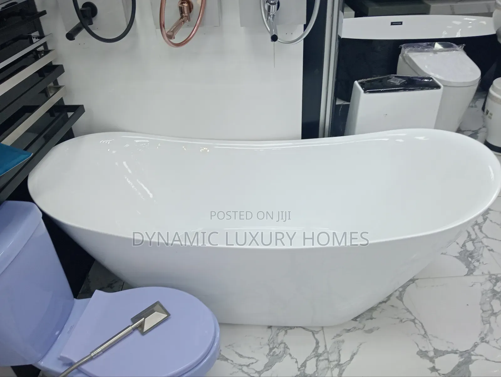 Free Standing Acrylic White Bathtub