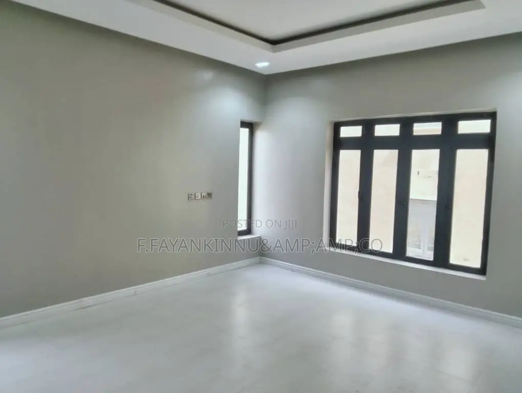 5bdrm Duplex in Guzape District for rent