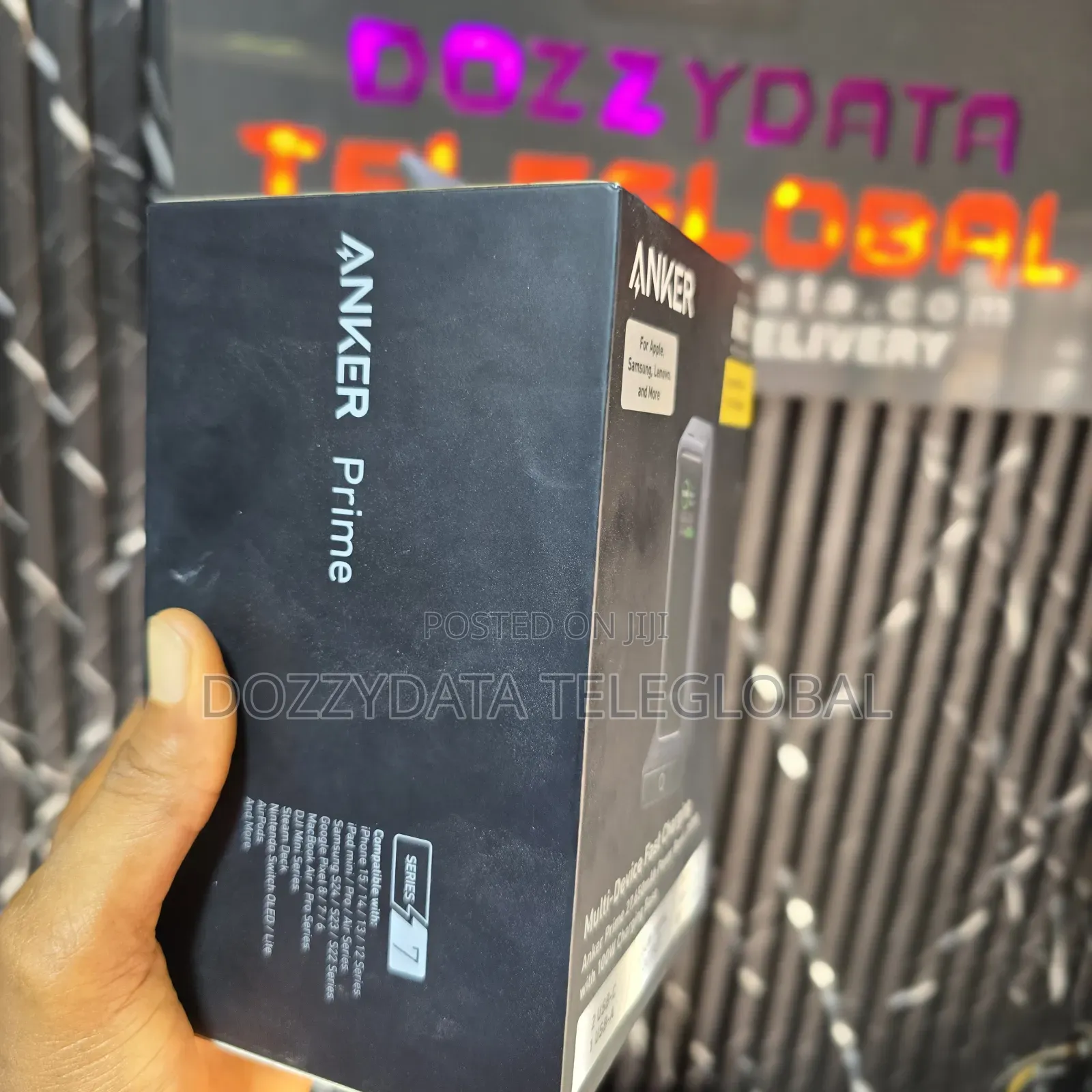 Anker Prime 27650mah Power Bank (250w) With 100w Charging Base