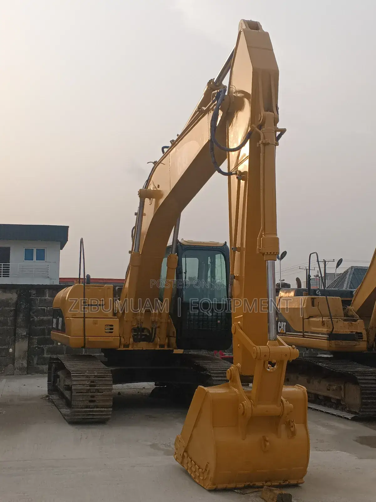 Caterpillar Excavator 320 Cl for Sale.